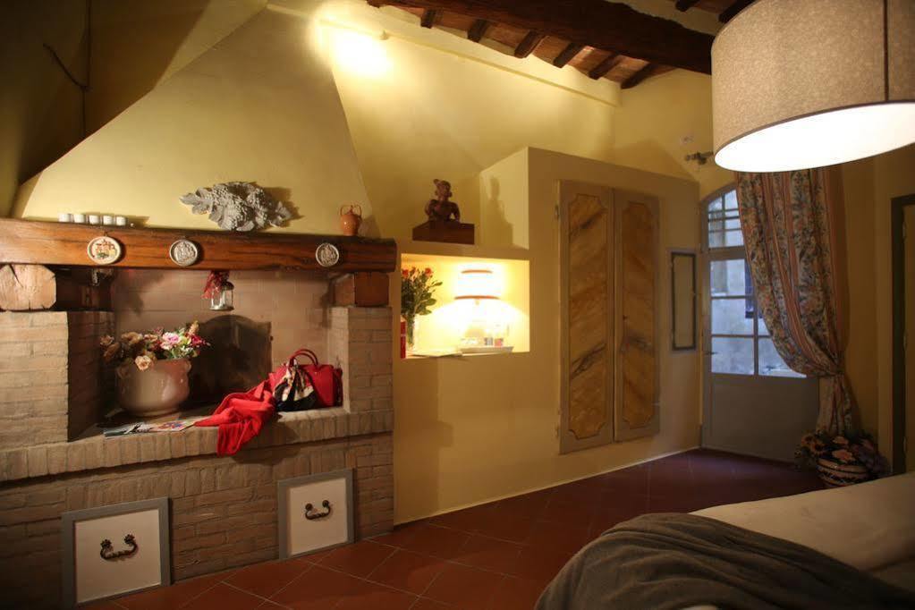 B&B Le Aquile Сиена Экстерьер фото